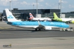 Boeing 737-8K2