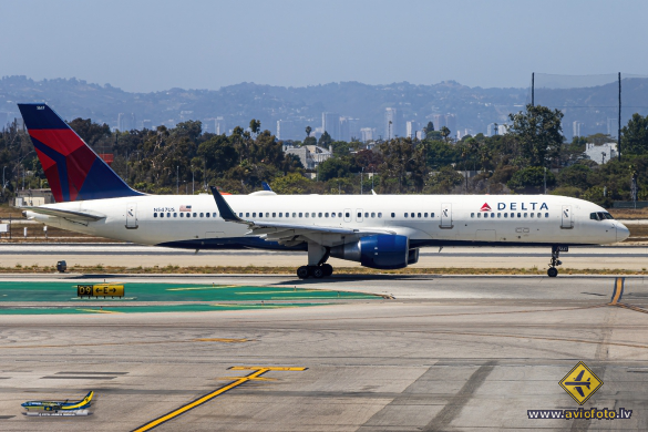 Boeing 757-251