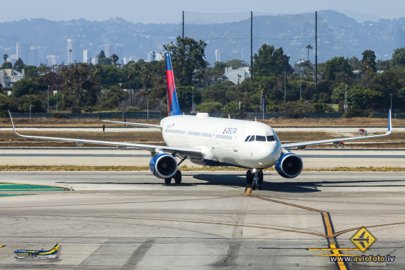 Airbus A321-211