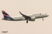 Airbus A320-214