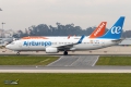 Boeing 737-85P