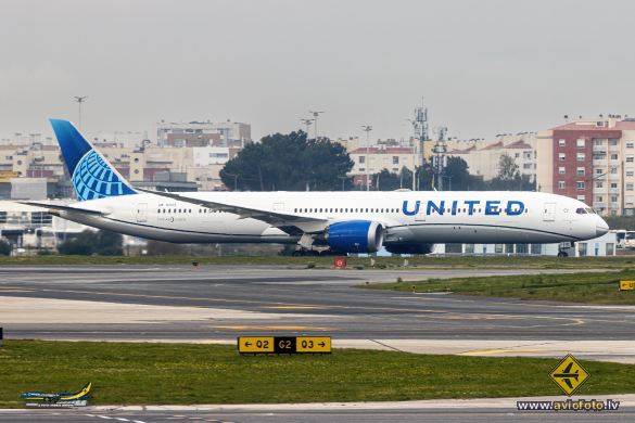 Boeing 787-10 Dreamliner