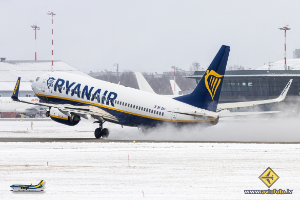 Boeing 737-8AS