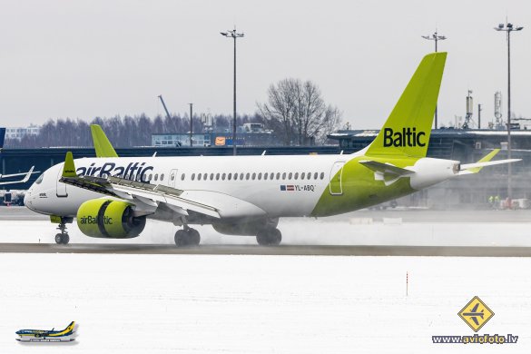 Airbus A220-300