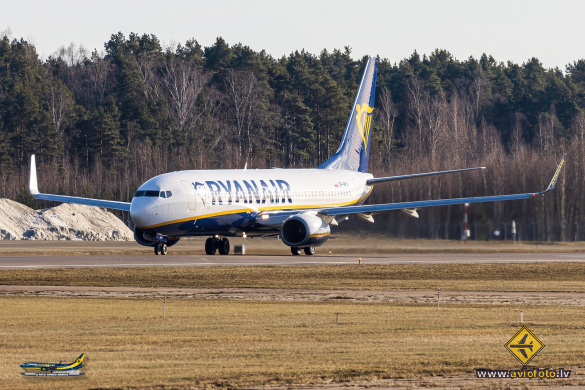 Boeing 737-8AS