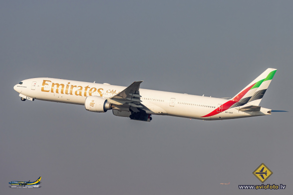 Boeing 777-31H/ER
