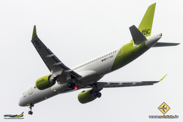 Airbus A220-300