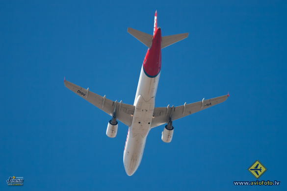 Airbus A320-214