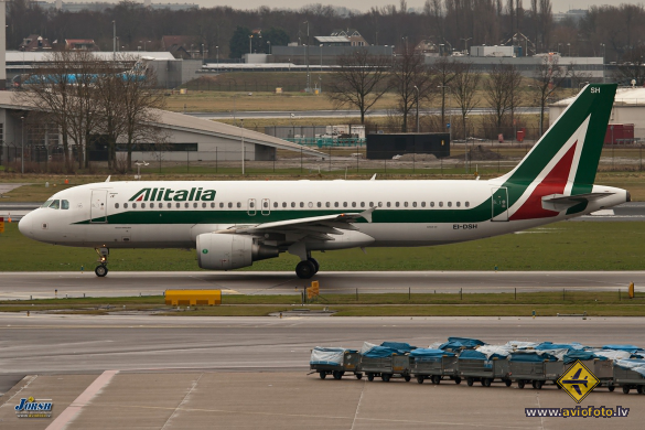 Airbus A320-216