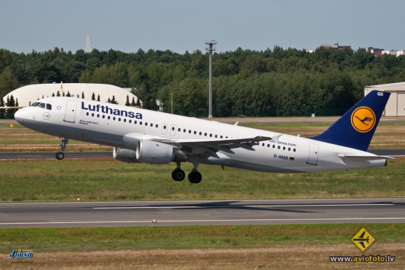 Airbus A320-211