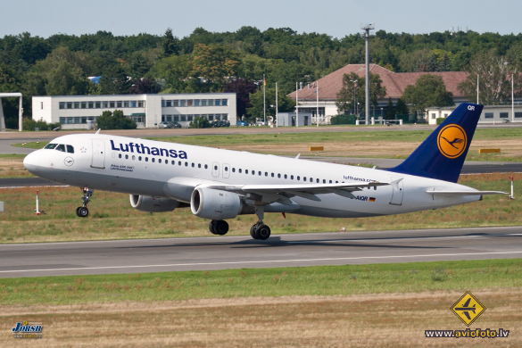 Airbus A320-211