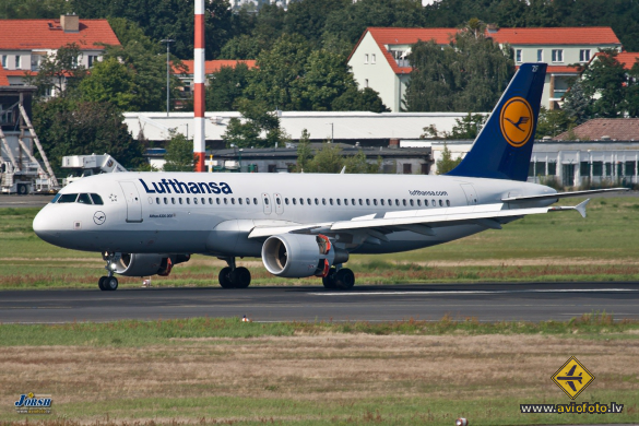 Airbus A320-214