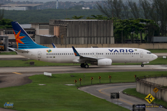 Boeing 737-8EH