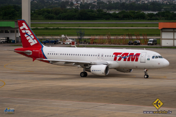 Airbus A320-214