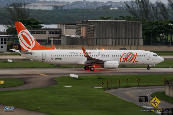 Boeing 737-8EH