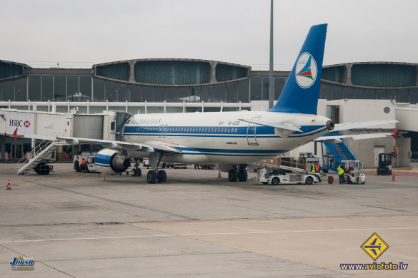 Airbus A320-214