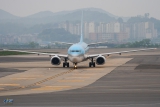 Boeing 737-9B5