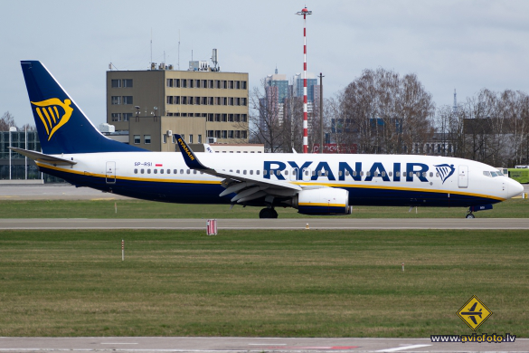 Boeing 737-8AS