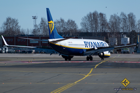 Boeing 737-8AS