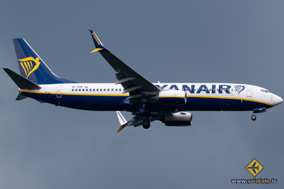 Boeing 737-8AS