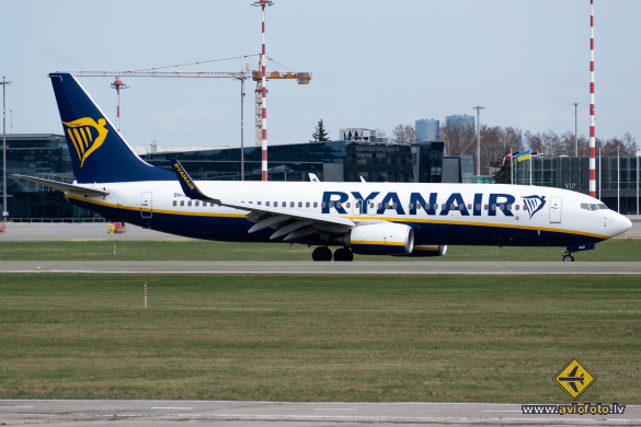 Boeing 737-8AS