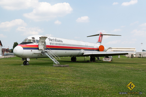 McDonnell Douglas MD-82 (DC-9-82)
