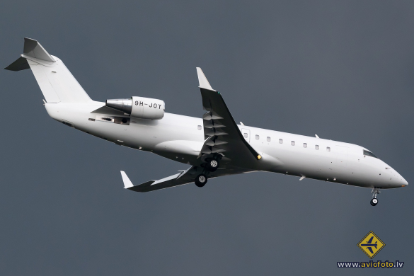 Bombardier CRJ-200ER (CL-600-2B19)