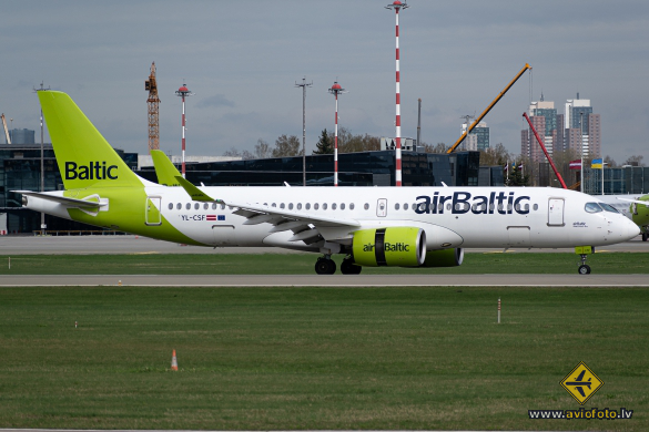Bombardier CSeries CS300 (BD-500-1A11)