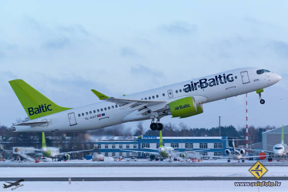 Airbus A220-300