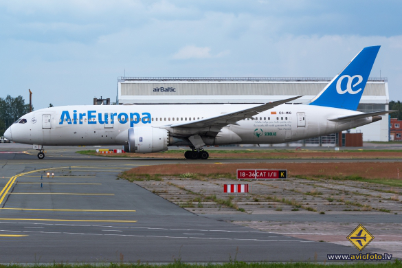 Boeing 787-8 Dreamliner