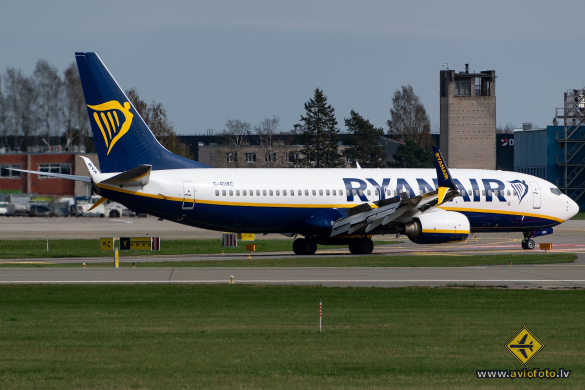 Boeing 737-8AS