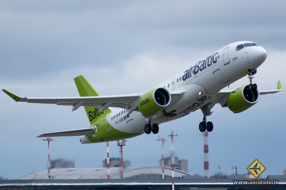 Airbus A220-300