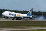Boeing 747-422