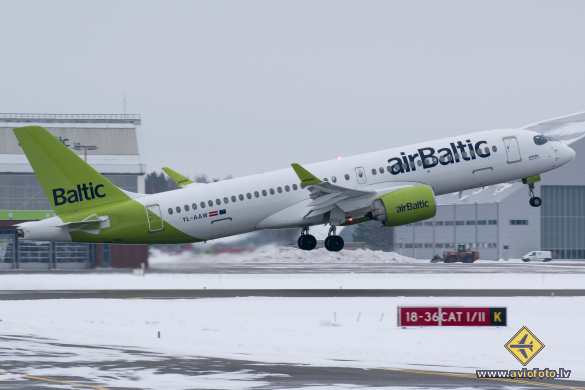 Airbus A220-300