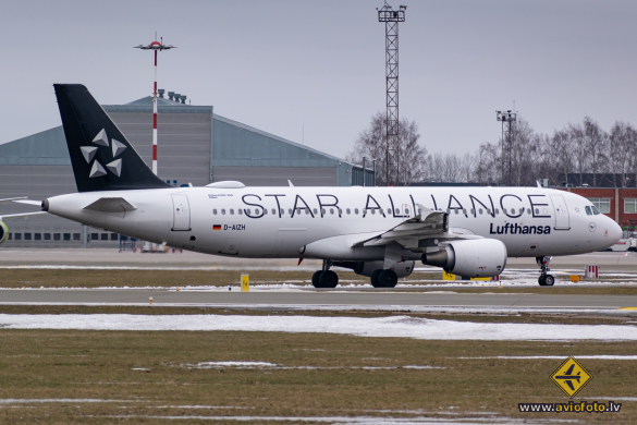 Airbus A320-214