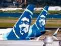 Boeing 737-890