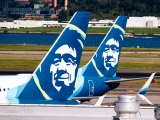 Boeing 737-890