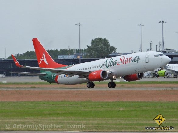 Boeing 737-81Q