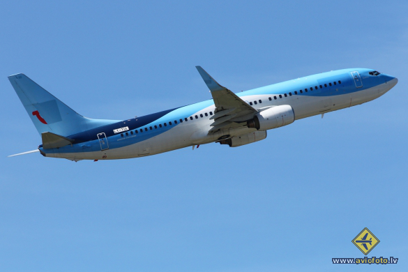 Boeing 737-85P
