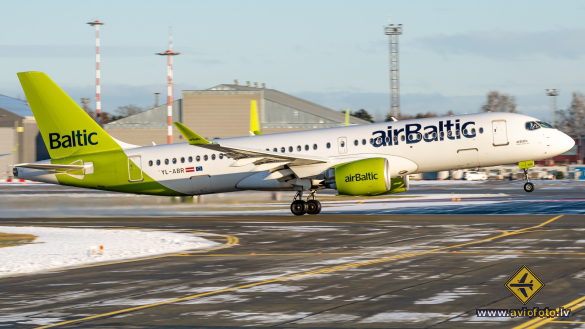 Airbus A220-300