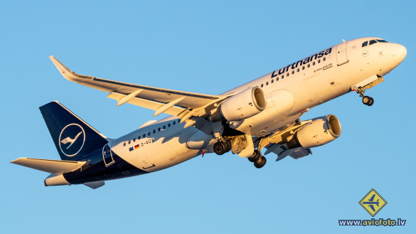 Airbus A320-214