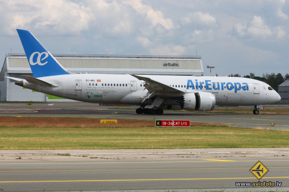 Boeing 787-8 Dreamliner
