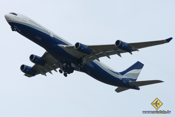 Airbus A340-313