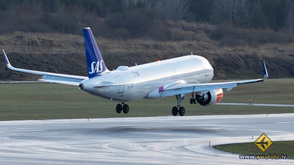 Airbus A320-251N
