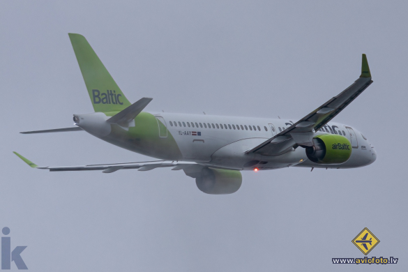 Airbus A220-300