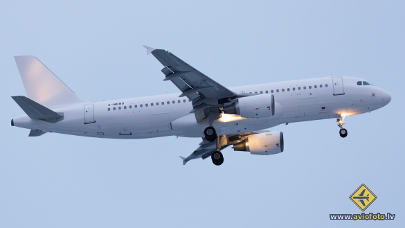 Airbus A320-214
