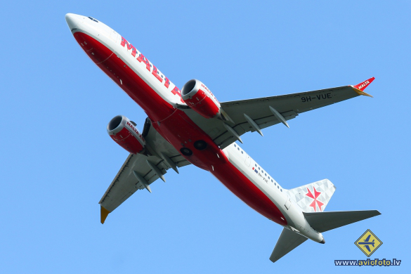 Boeing 737-8 MAX 200