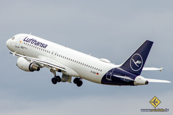 Airbus A320-214