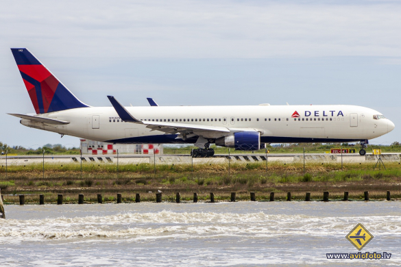 Boeing 767-332/ER