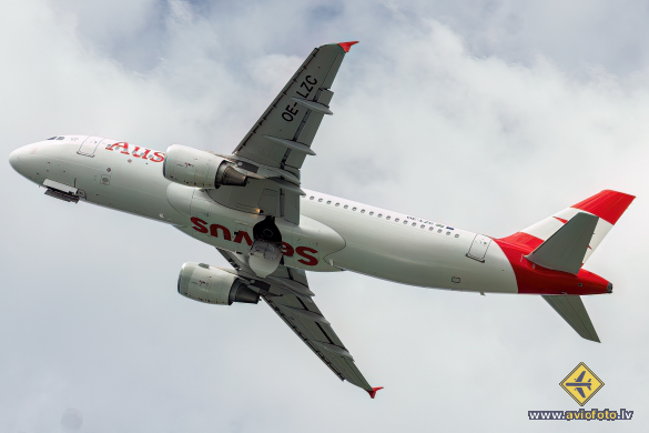 Airbus A320-214